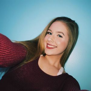 Meet your Posher, Jillian